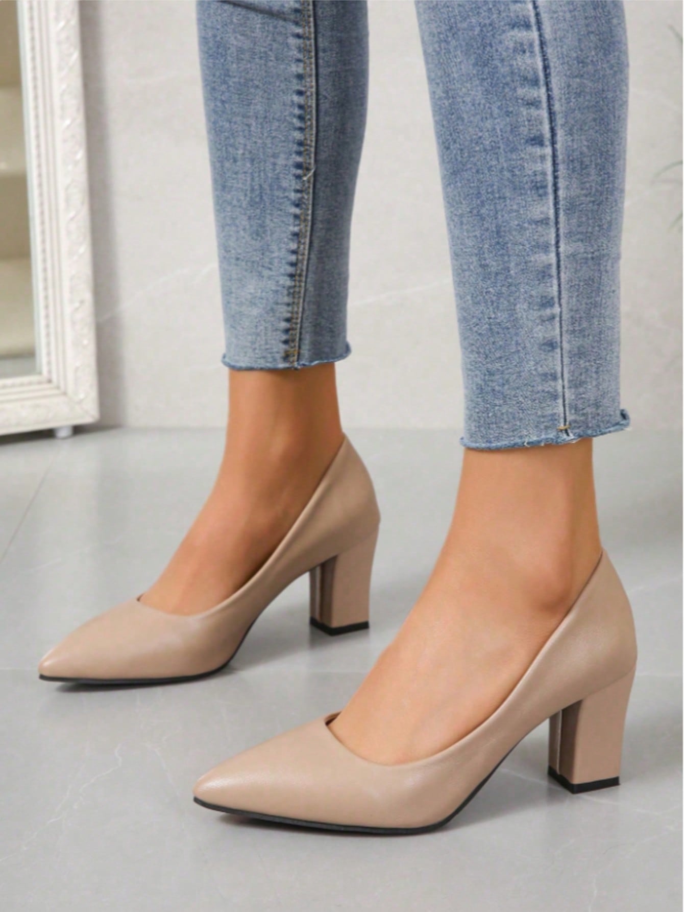 Escarpins élégants et sexy à b - Court Heel Pointed avis et prix